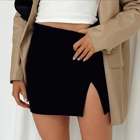 Lioness Lola Black Mini Skirt - Picture 2 of 5
